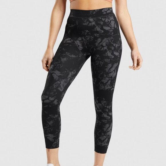 Gymshark Pants - NWOT KK Fit Kendra and Kathryn x Gymshark Black 7/8 Leggings Camo Print.